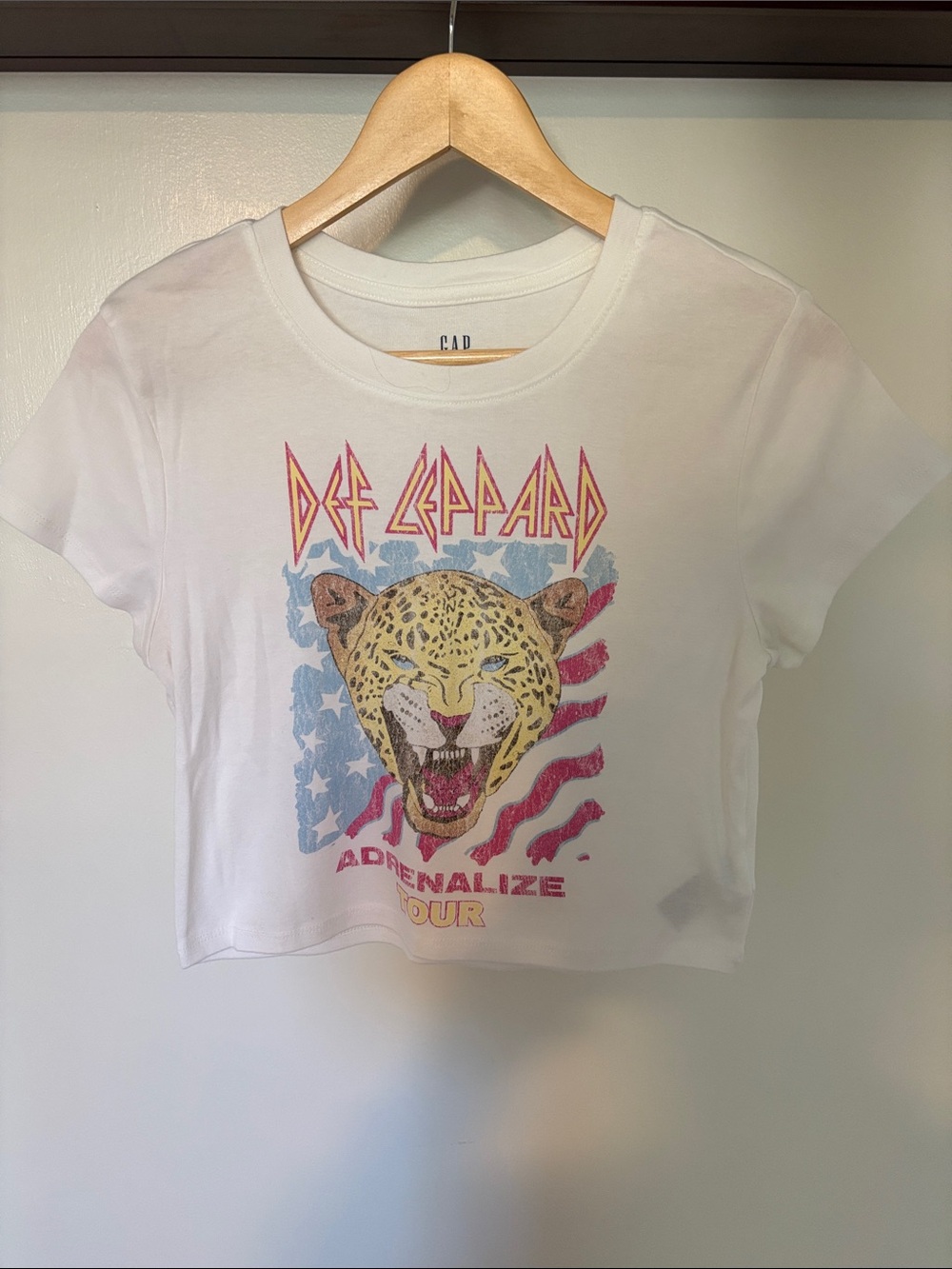 GAP Crop Tee